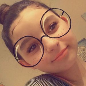 Meet your Posher, Mckenzie